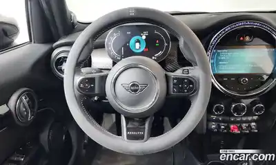 Mini Cooper 2023 2.0 Автомат в Москве № 198352, миниатюра 2