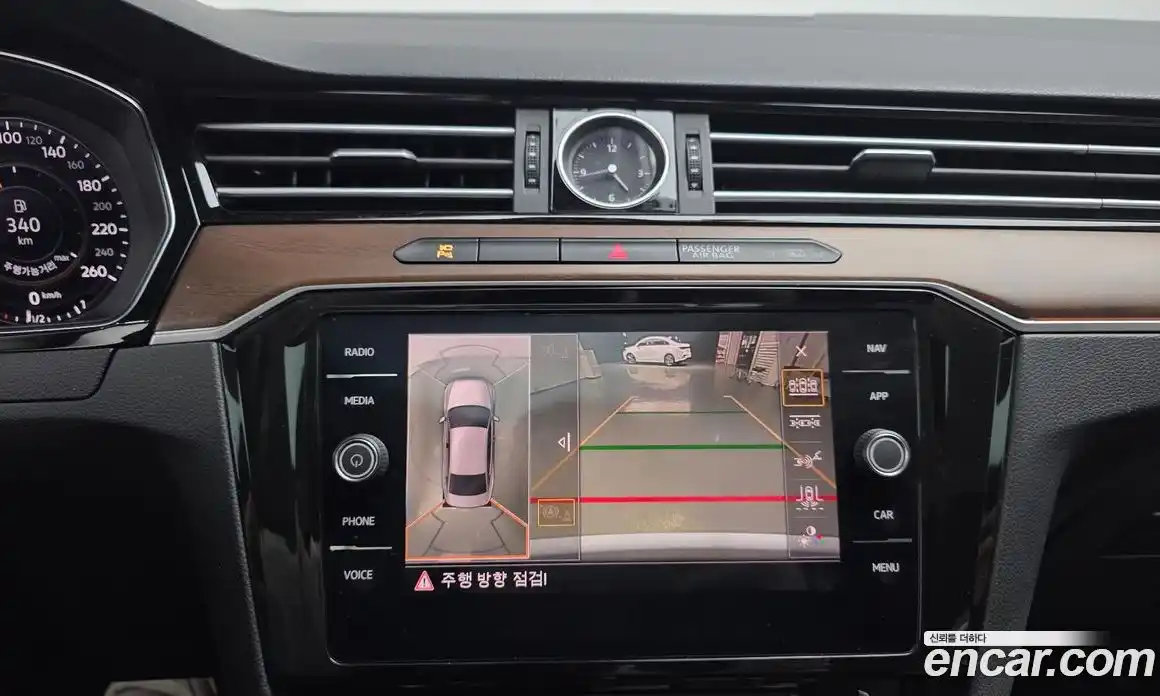 Volkswagen Passat 2018 2.0 Автомат в Москве № 199300, фото 7