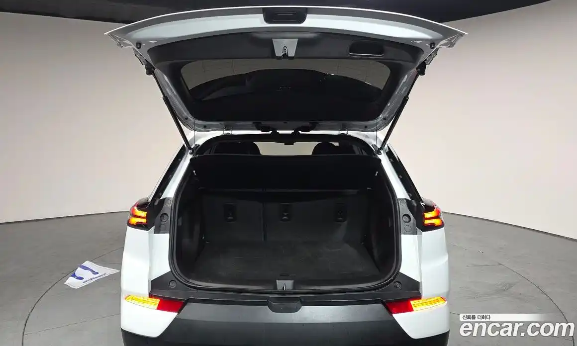 Chevrolet 볼트 EUV 2023 0.2 Автомат в Москве № 200982, фото 12