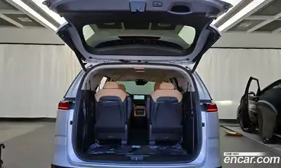 Kia Canival 2023 3.5 Автомат в Москве № 20273, миниатюра 11