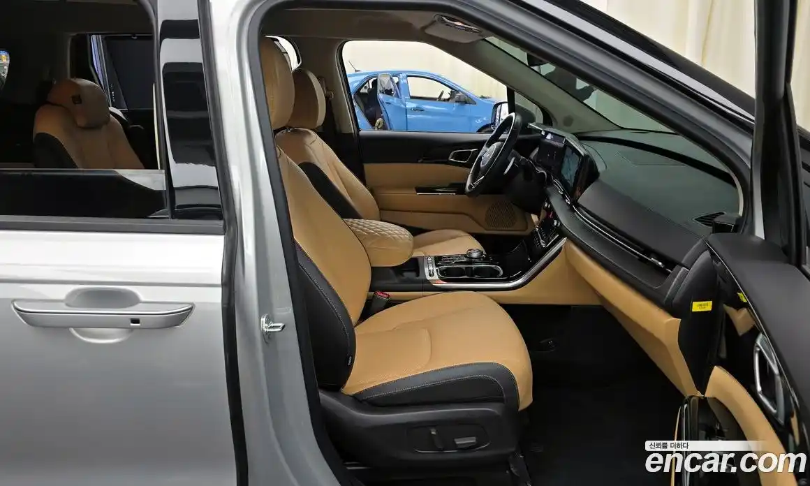 Kia Canival 2023 3.5 Автомат в Москве № 20273, фото 19