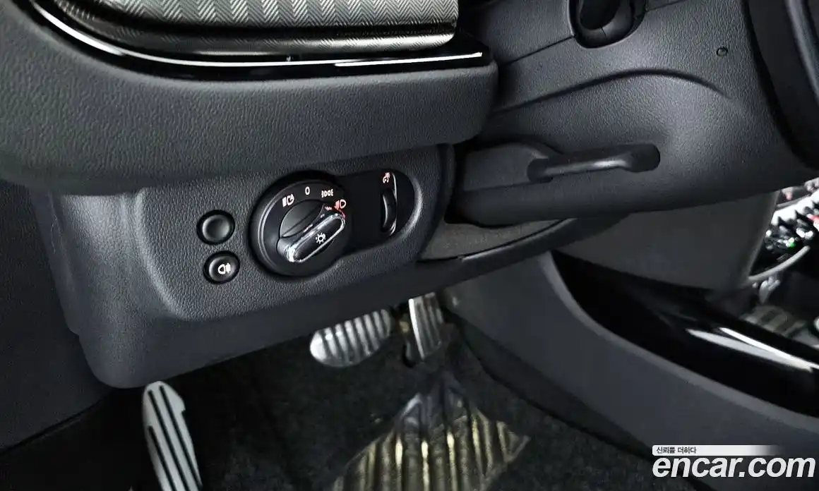 Mini Clubman 2023 2.0 Автомат в Москве № 204516, фото 19