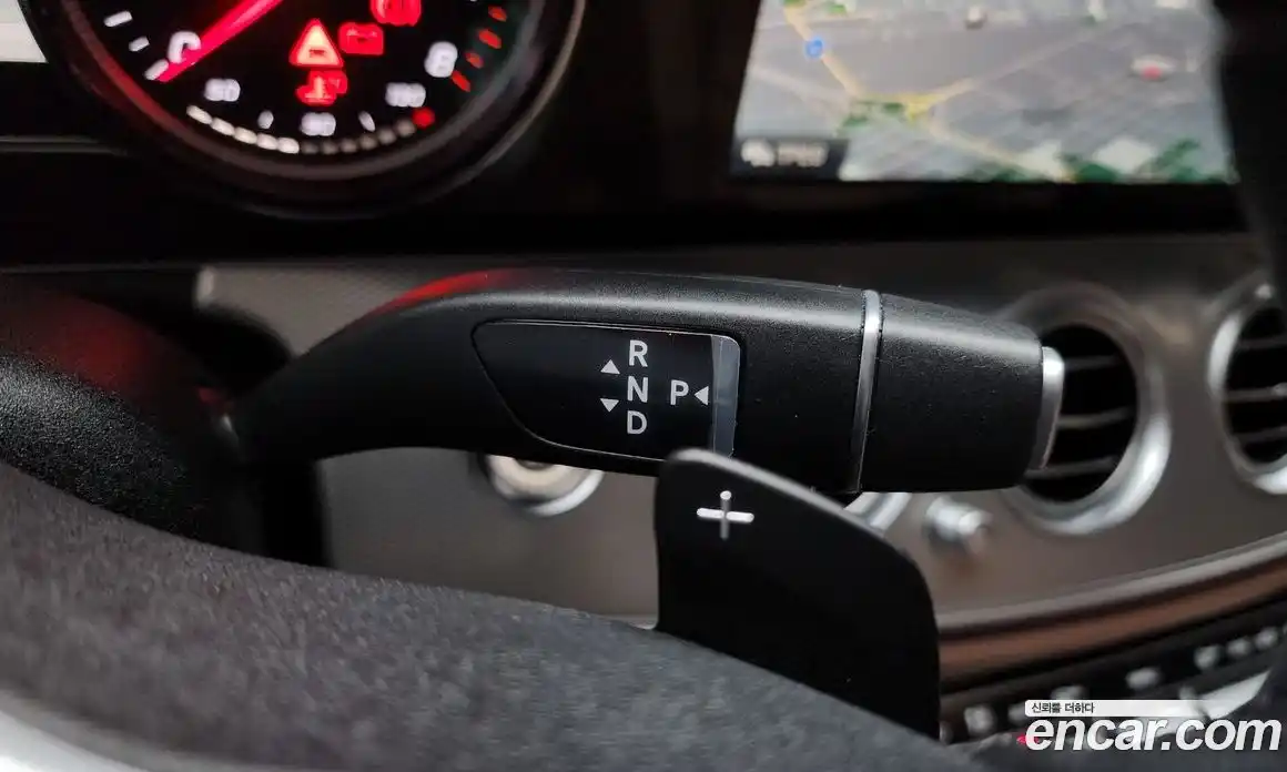 Mercedes-Benz E-Class 2019 2.0 Автомат в Москве № 206160, фото 3