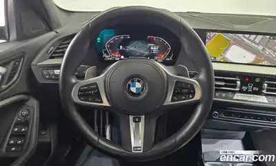 BMW 1-Series 2023 2.0 Автомат в Москве № 210174, миниатюра 11