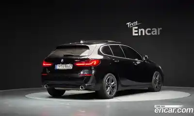 BMW 1-Series 2022 2.0 Автомат в Москве № 210837, миниатюра 3