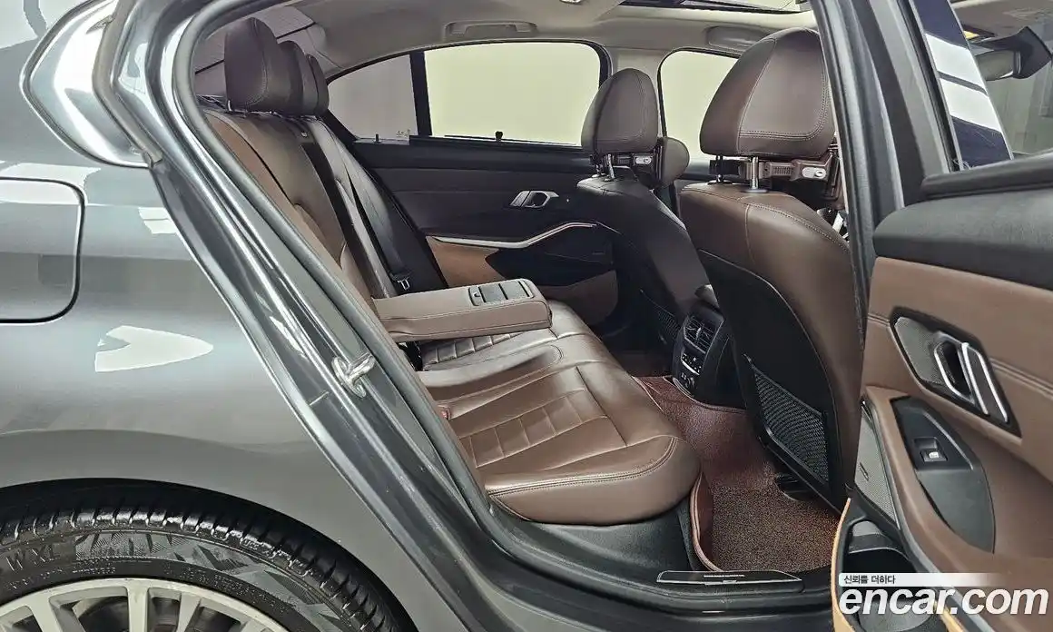 BMW 3-Series 2020 2.0 Автомат в Москве № 211761, фото 3