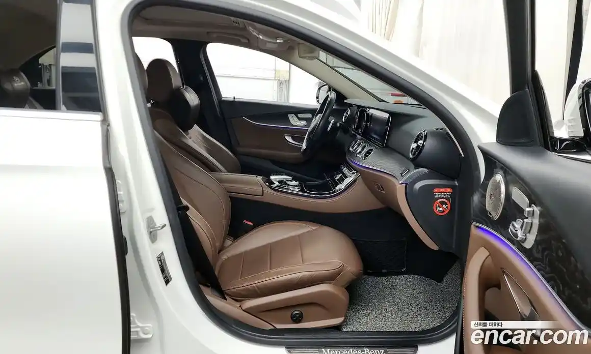 Mercedes-Benz E-Class 2018 1.9 Автомат в Москве № 212121, фото 19