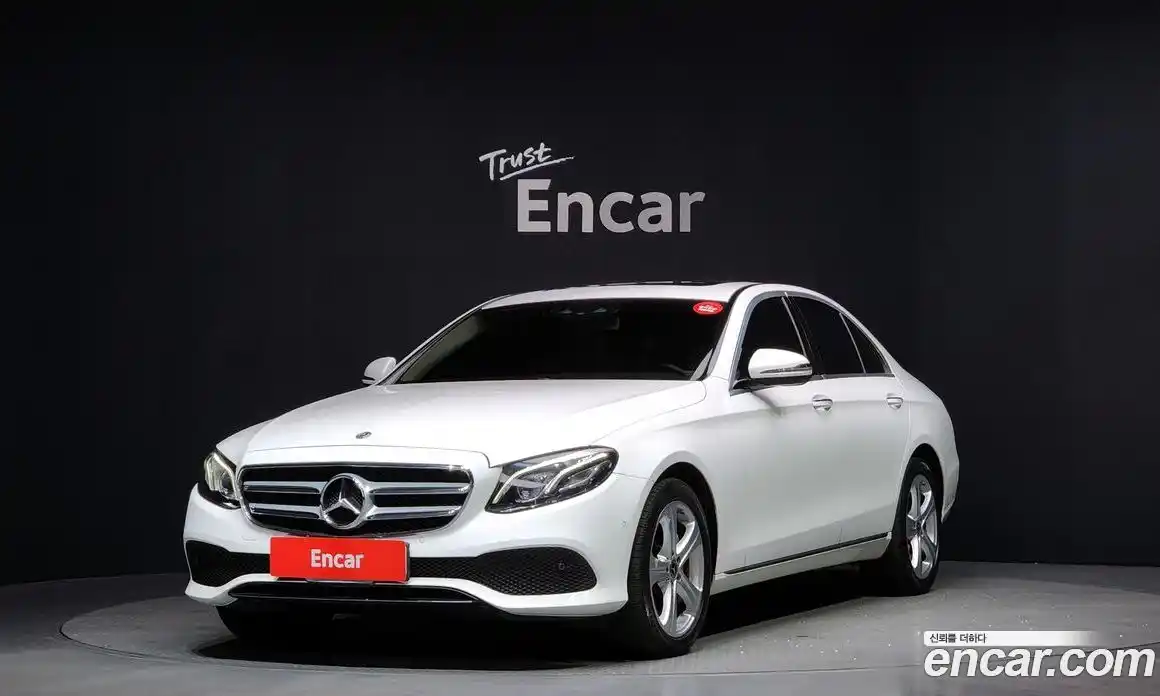 Mercedes-Benz E-Class 2018 1.9 Автомат в Москве № 212121, фото 6