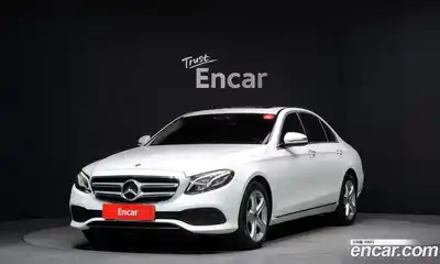 Mercedes-Benz E-Class 2018 1.9 Автомат в Москве № 212121, миниатюра 6