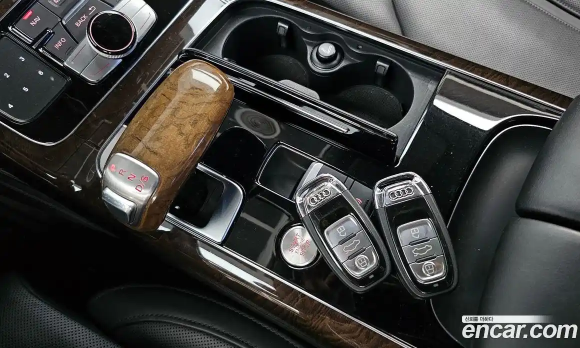 Audi A8 2015 4.0 Автомат в Москве № 212603, фото 6