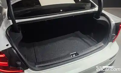 Volvo S60 2024 2.0 Автомат в Москве № 212795, миниатюра 3