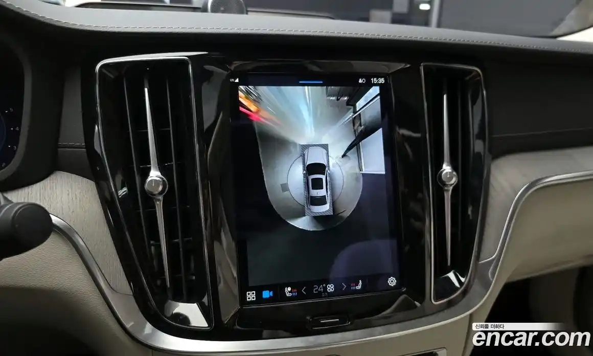 Volvo S60 2024 2.0 Автомат в Москве № 212795, фото 4