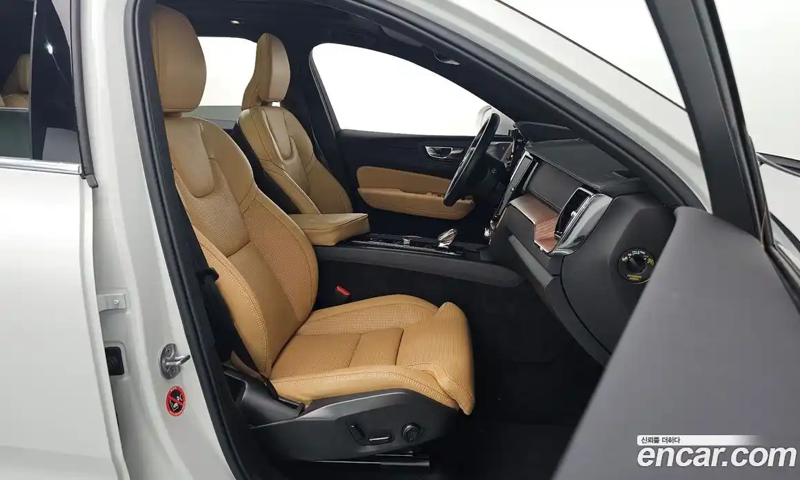 Volvo XC60 2024 2.0 Автомат в Москве № 212854, фото 20