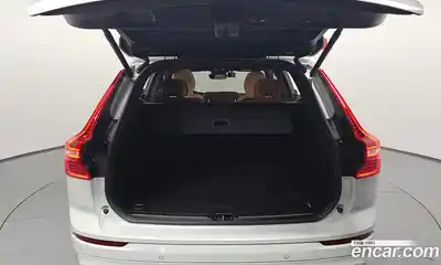 Volvo XC60 2024 2.0 Автомат в Москве № 212854, миниатюра 4