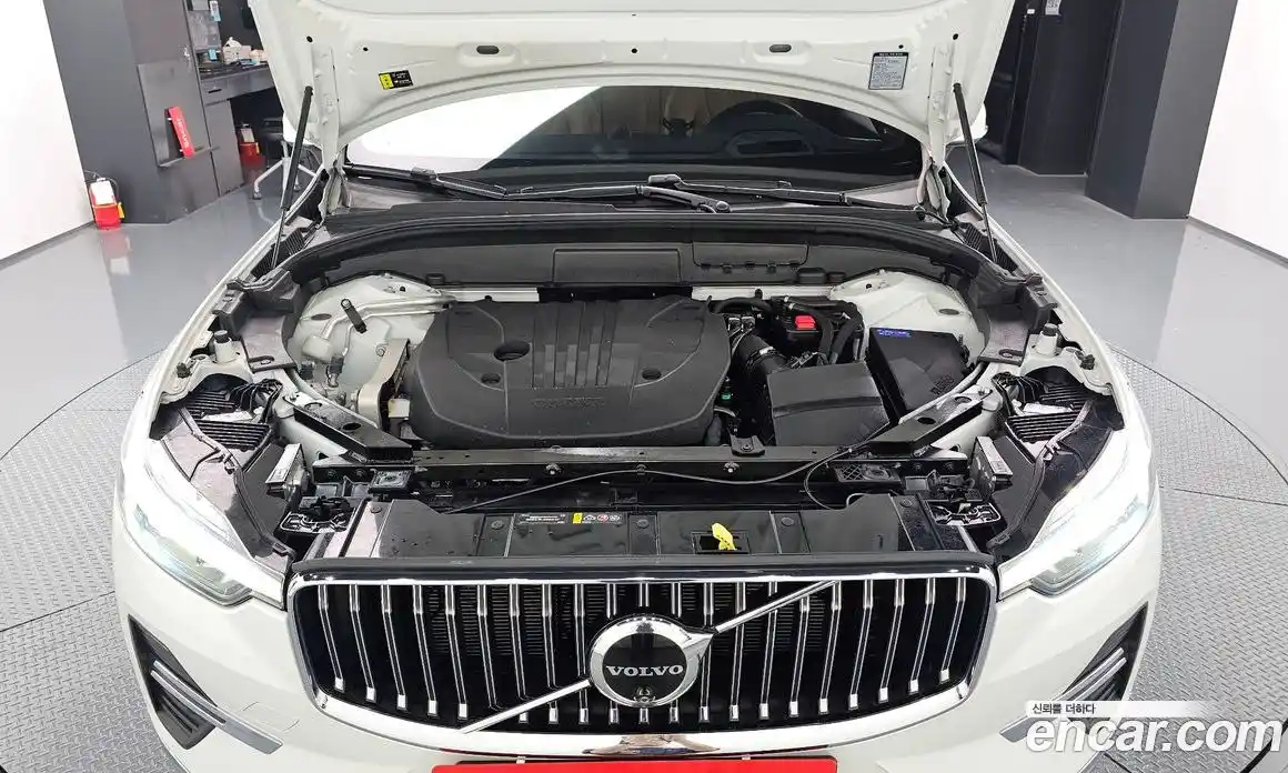 Volvo XC60 2024 2.0 Автомат в Москве № 212854, фото 10