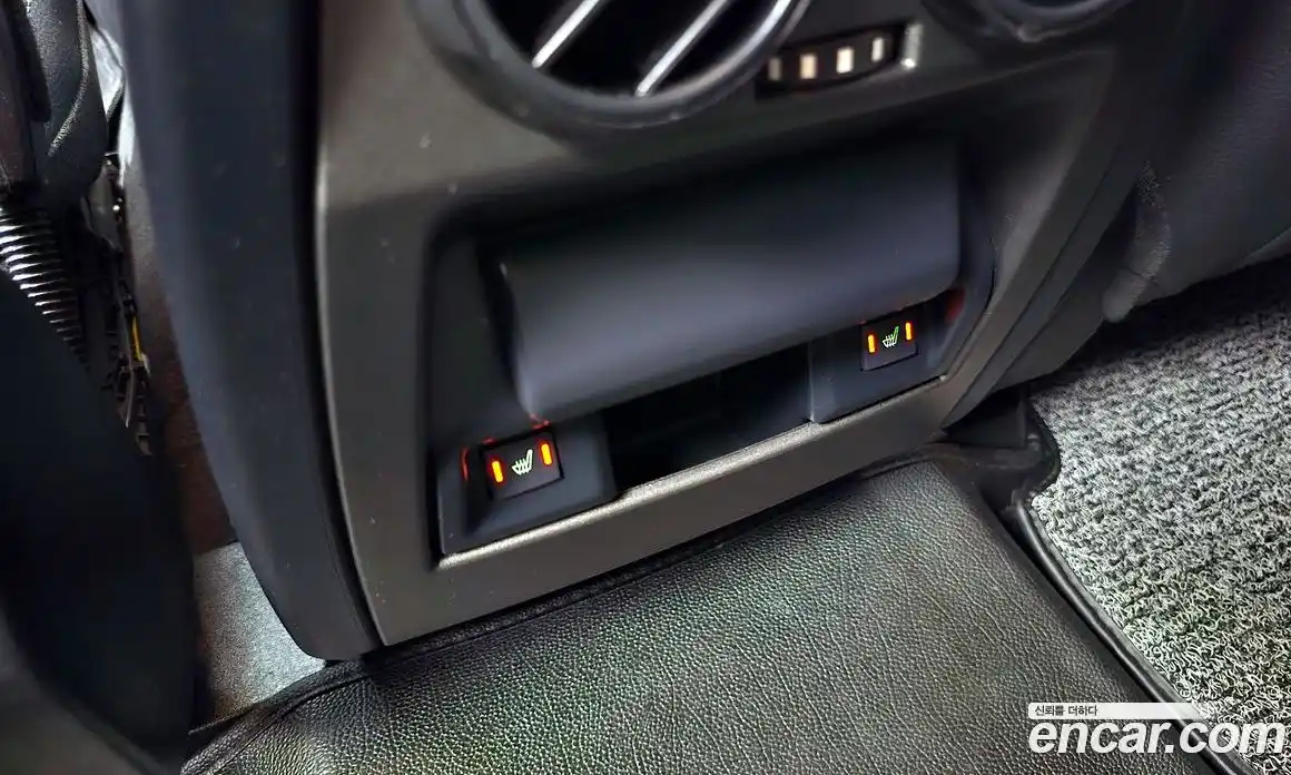 Land Rover Discovery 2014 3.0 Автомат в Москве № 213860, фото 15