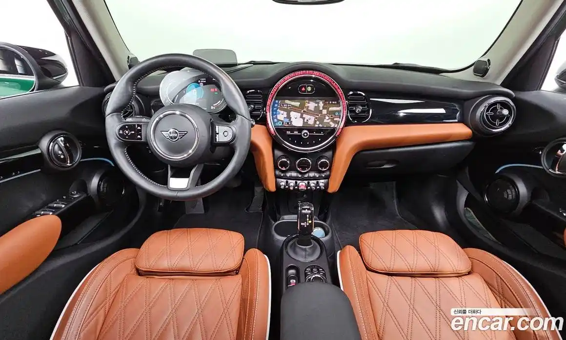 Mini Cooper 2024 2.0 Автомат в Москве № 214012, фото 19