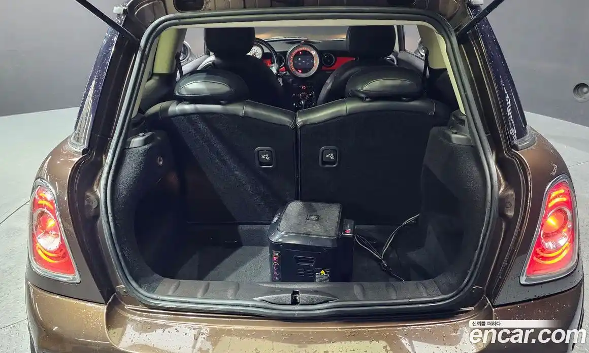 Mini Cooper 2012 1.6 Автомат в Москве № 224357, фото 20