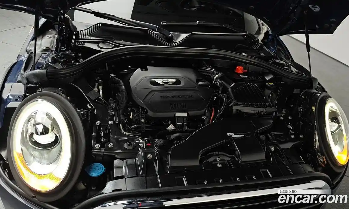 Mini Clubman 2018 2.0 Автомат в Москве № 224824, фото 12