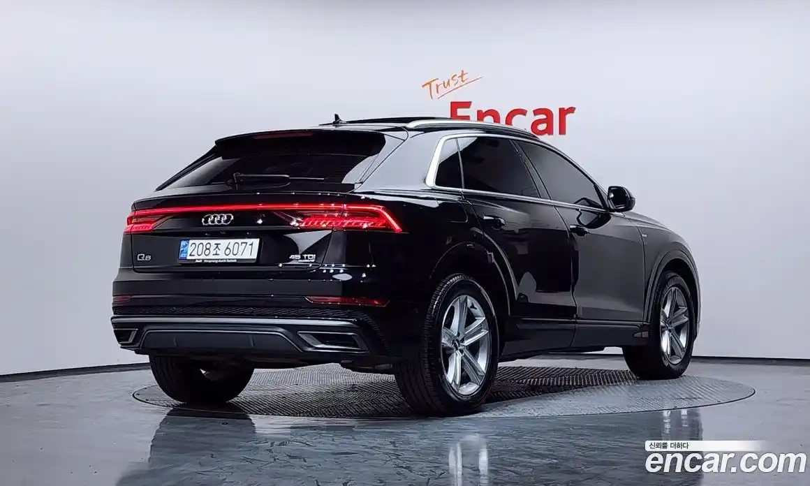 Audi Q8 2021 3.0 Автомат в Москве № 230198, фото 20