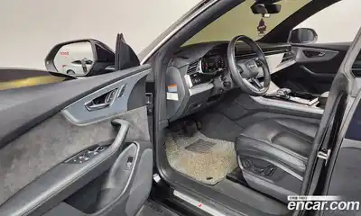 Audi Q8 2021 3.0 Автомат в Москве № 230198, миниатюра 5