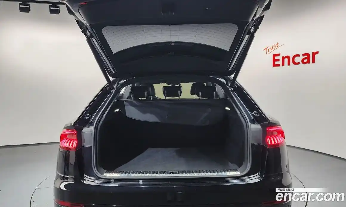 Audi Q8 2021 3.0 Автомат в Москве № 230198, фото 10