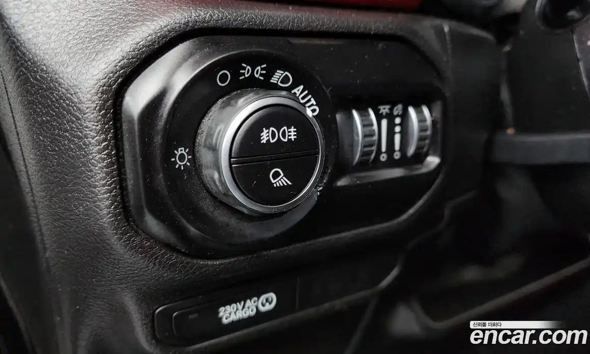 Jeep Gladiator 2021 3.6 Автомат в Москве № 232537, фото 7