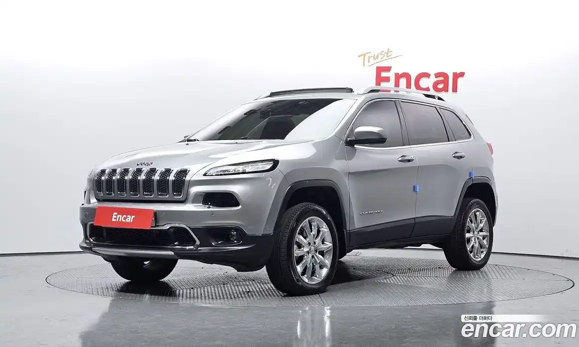 Jeep Cherokee 2015 2.0 Автомат в Москве № 232748, фото 18