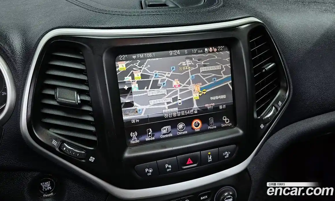 Jeep Cherokee 2015 2.0 Автомат в Москве № 232748, фото 9