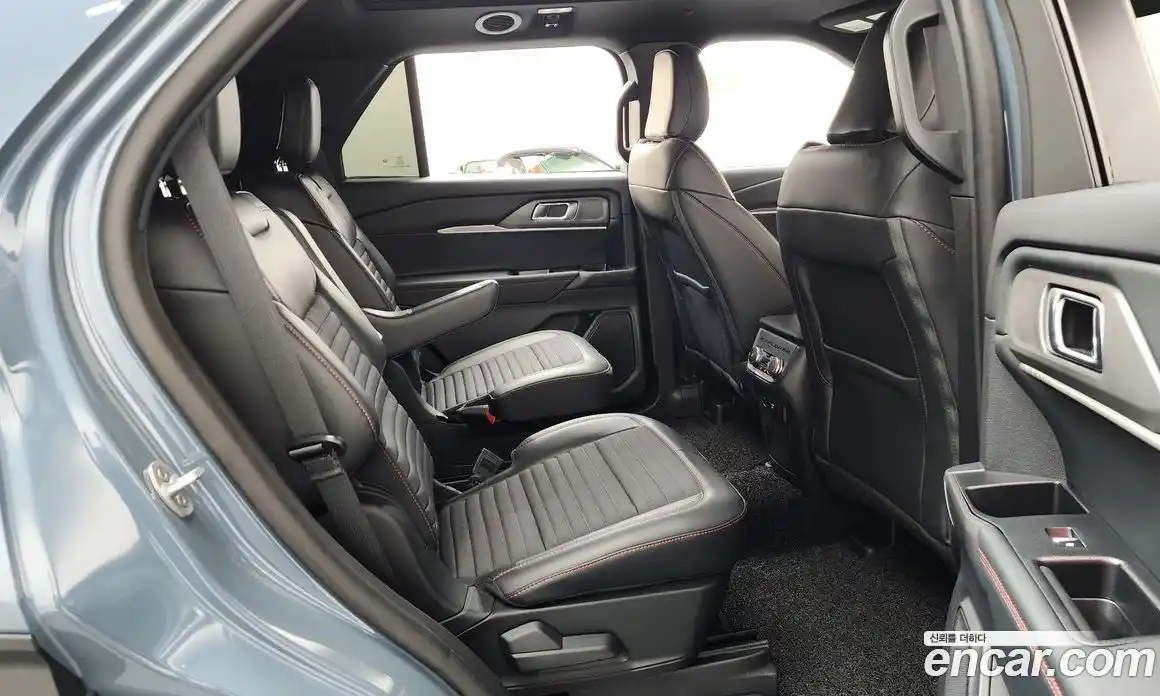 Ford Explorer 2025 2.3 Автомат в Москве № 233035, фото 13