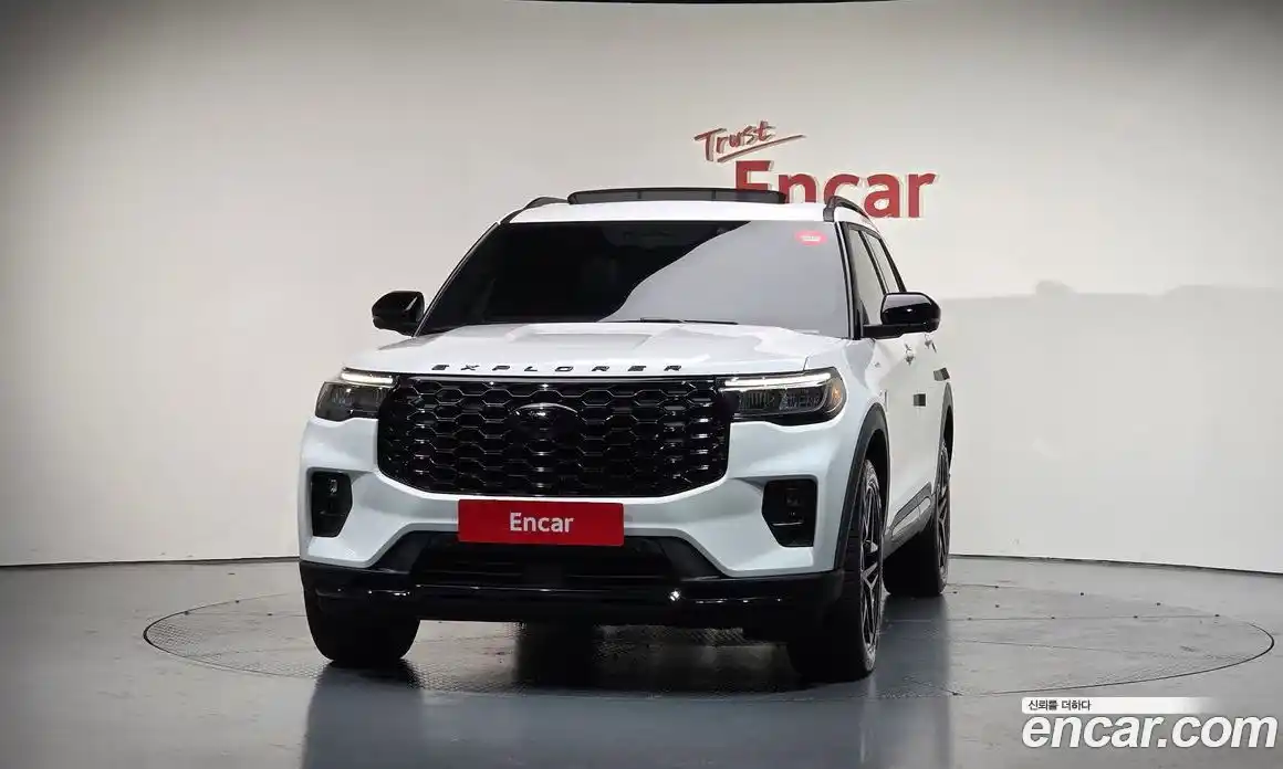 Ford Explorer 2025 2.3 Автомат в Москве № 233051, фото 14