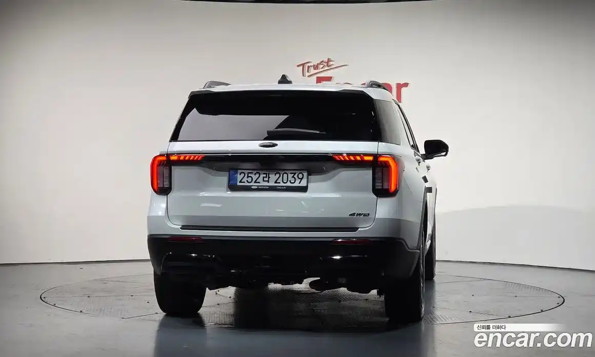 Ford Explorer 2025 2.3 Автомат в Москве № 233051, фото 5