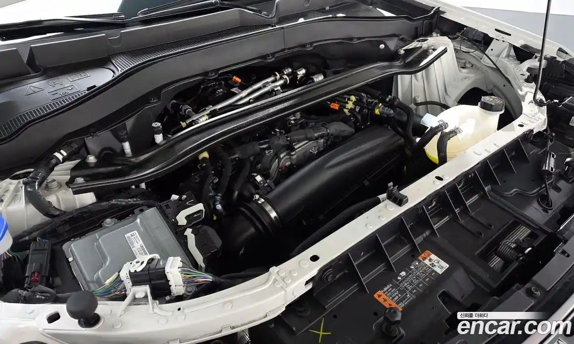 Ford Explorer 2025 2.3 Автомат в Москве № 233051, фото 9