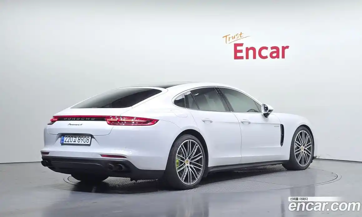 Porsche Panamera 2018 2.9 Автомат в Москве № 252055, фото 1