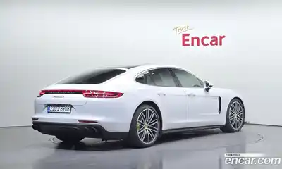 Porsche Panamera, 2018