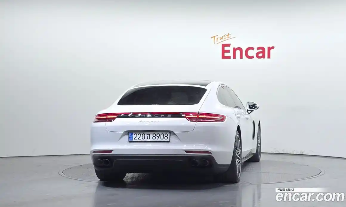 Porsche Panamera 2018 2.9 Автомат в Москве № 252055, фото 12