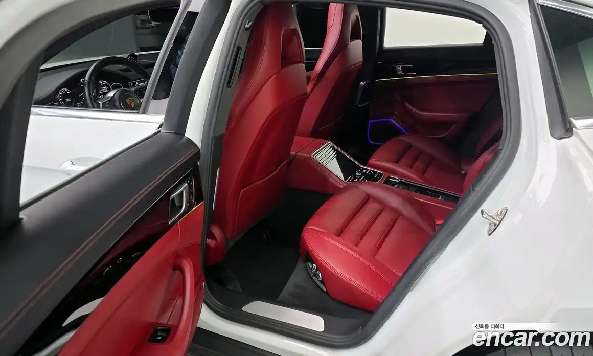 Porsche Panamera 2018 2.9 Автомат в Москве № 252055, фото 14