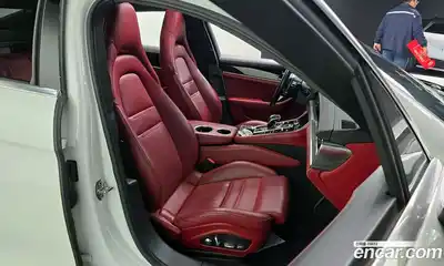 Porsche Panamera 2018 2.9 Автомат в Москве № 252055, миниатюра 6