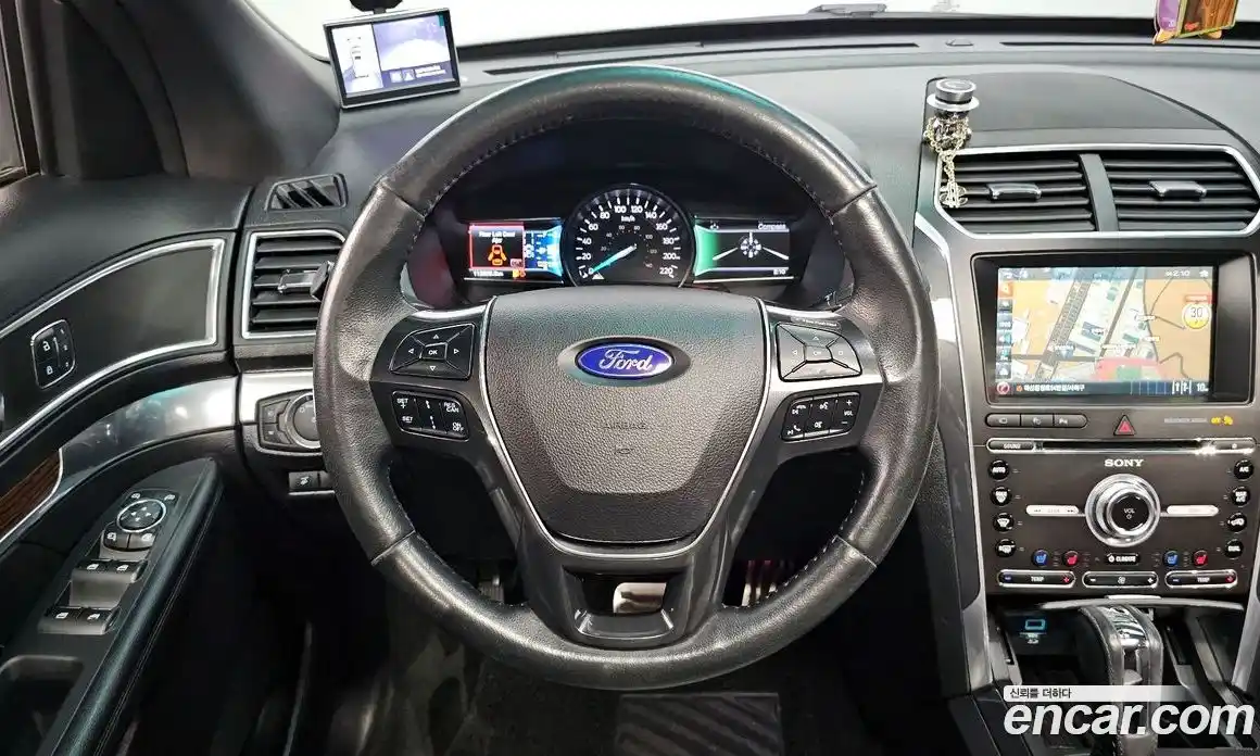Ford Explorer 2016 3.5 Автомат в Москве № 255619, фото 1