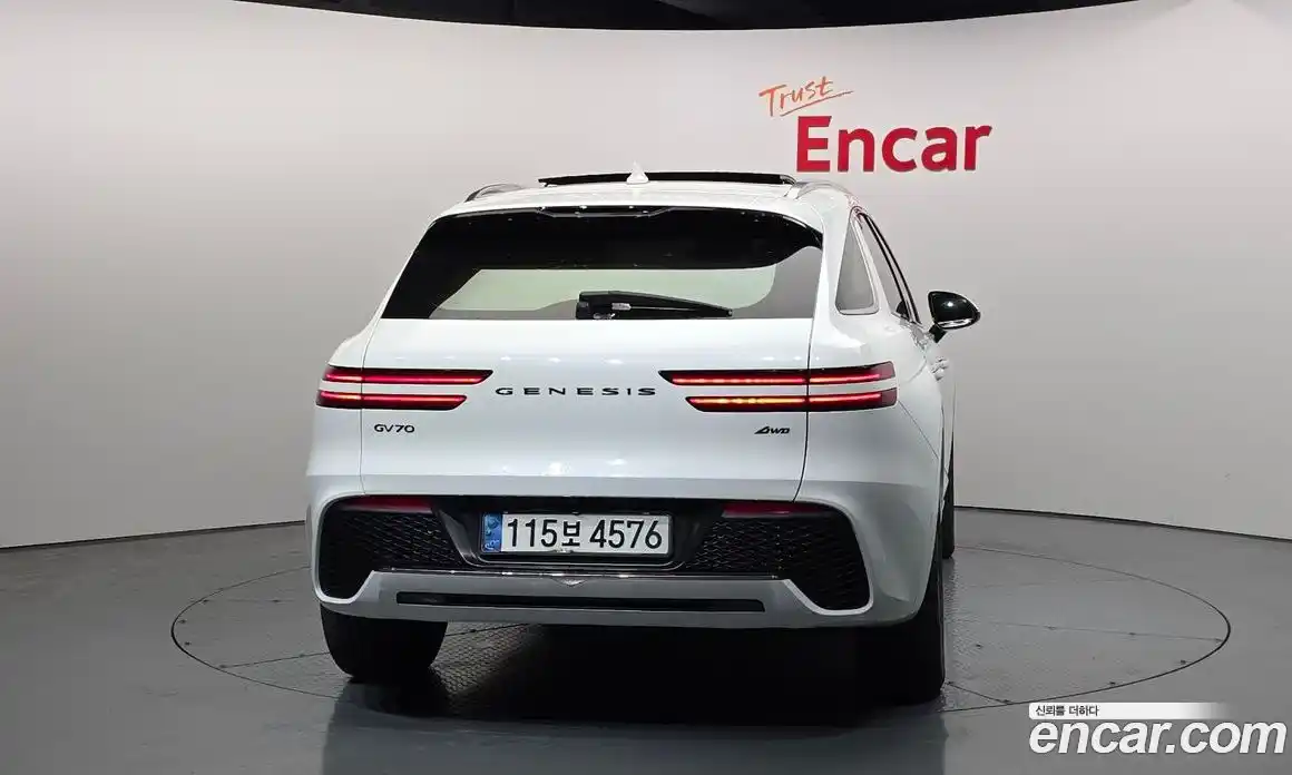 Genesis GV70 2021 2.2 Автомат в Москве № 25694, фото 1