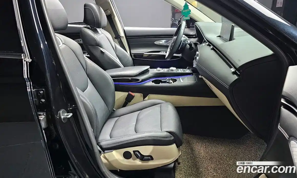 Genesis GV70 2021 2.5 Автомат в Москве № 26256, фото 19