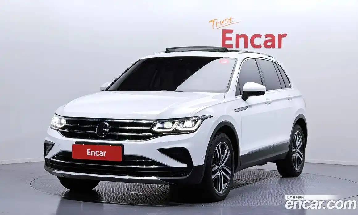 Volkswagen Tiguan 2023 2.0 Автомат в Москве № 272534, фото 15