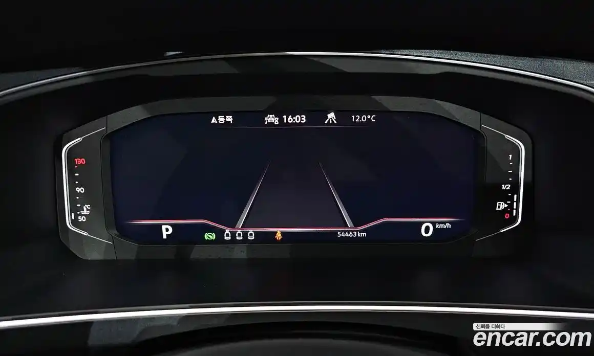 Volkswagen Tiguan 2023 2.0 Автомат в Москве № 272534, фото 5