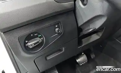 Volkswagen Tiguan 2023 2.0 Автомат в Москве № 272534, миниатюра 6