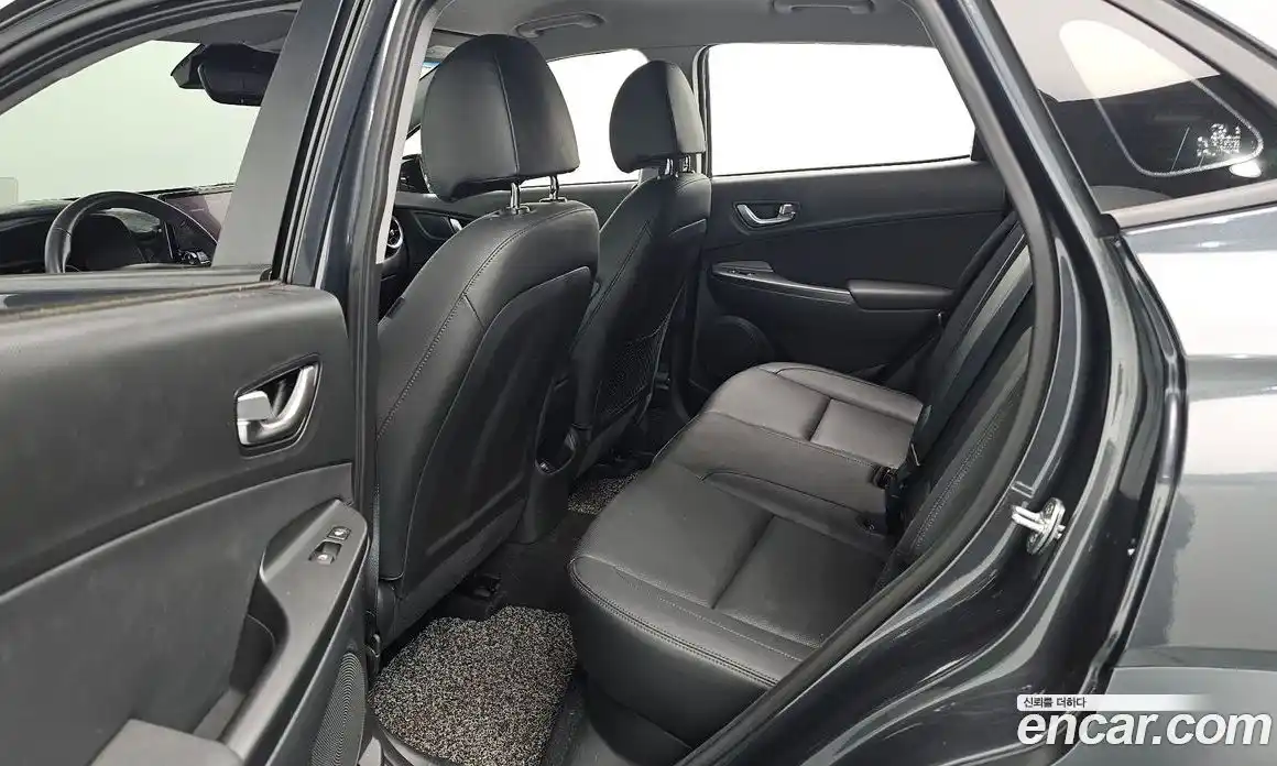 Hyundai Kona 2021 1.6 Автомат в Москве № 2816, фото 5