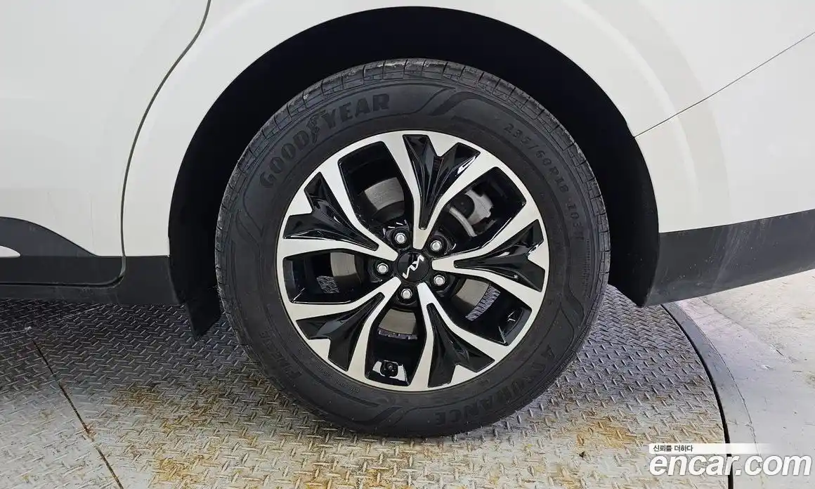 Kia Canival 2023 3.5 Автомат в Москве № 286495, фото 9