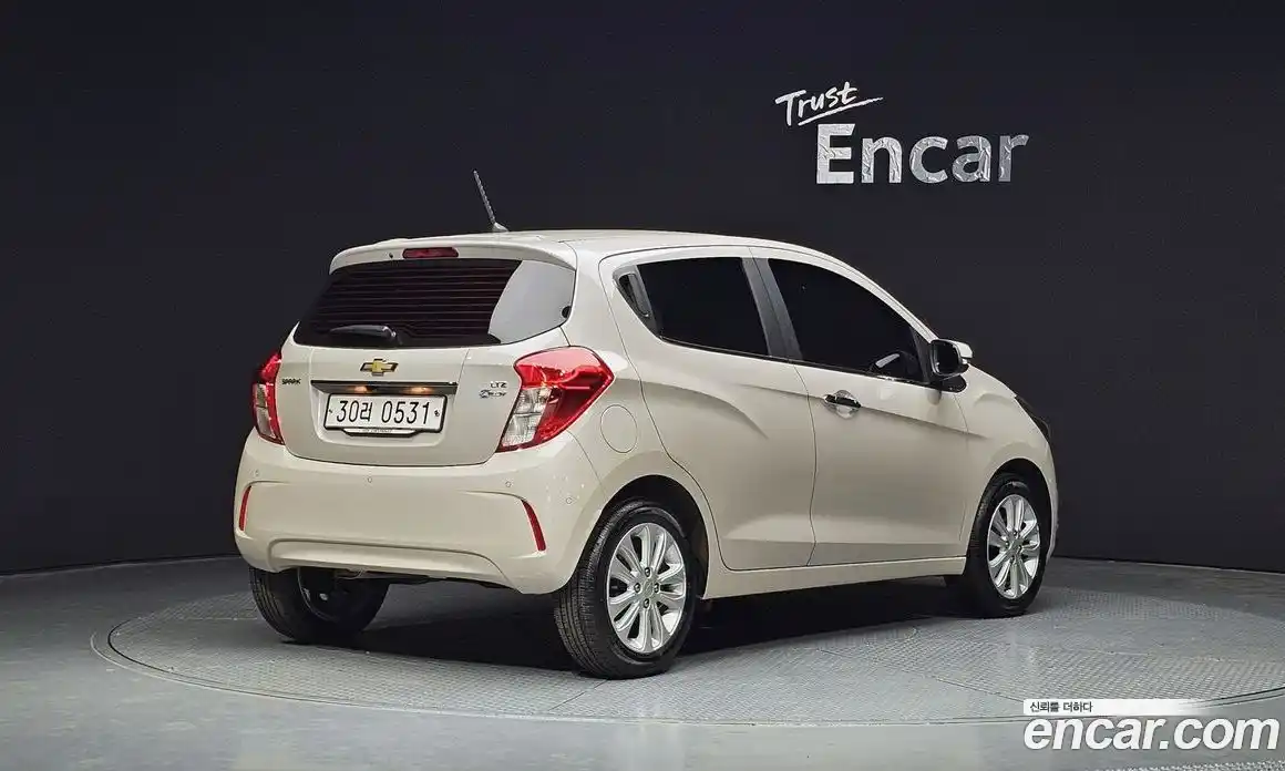 Chevrolet Spark 2017 1.0 Автомат в Москве № 296494, фото 15