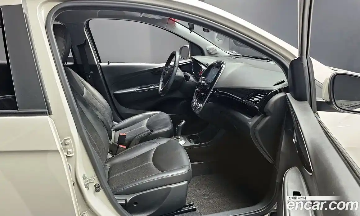 Chevrolet Spark 2017 1.0 Автомат в Москве № 296494, фото 16