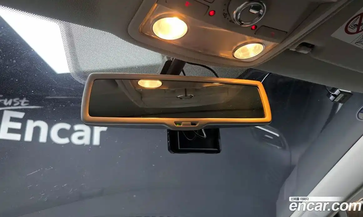 Volkswagen Jetta 2015 2.0 Автомат в Москве № 301633, фото 14