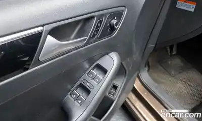 Volkswagen Jetta 2015 2.0 Автомат в Москве № 301633, миниатюра 2